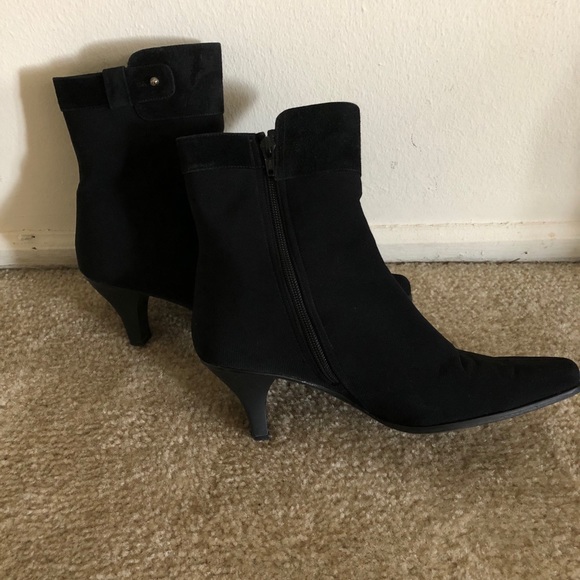 Stuart Weitzman Black Ankle Boots - Picture 3 of 10